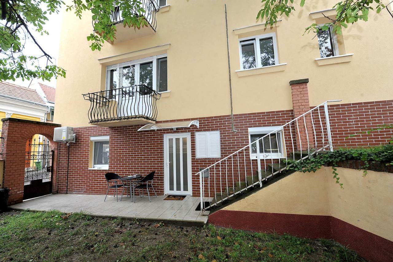 Pure Apartman Peçuy Dış mekan fotoğraf